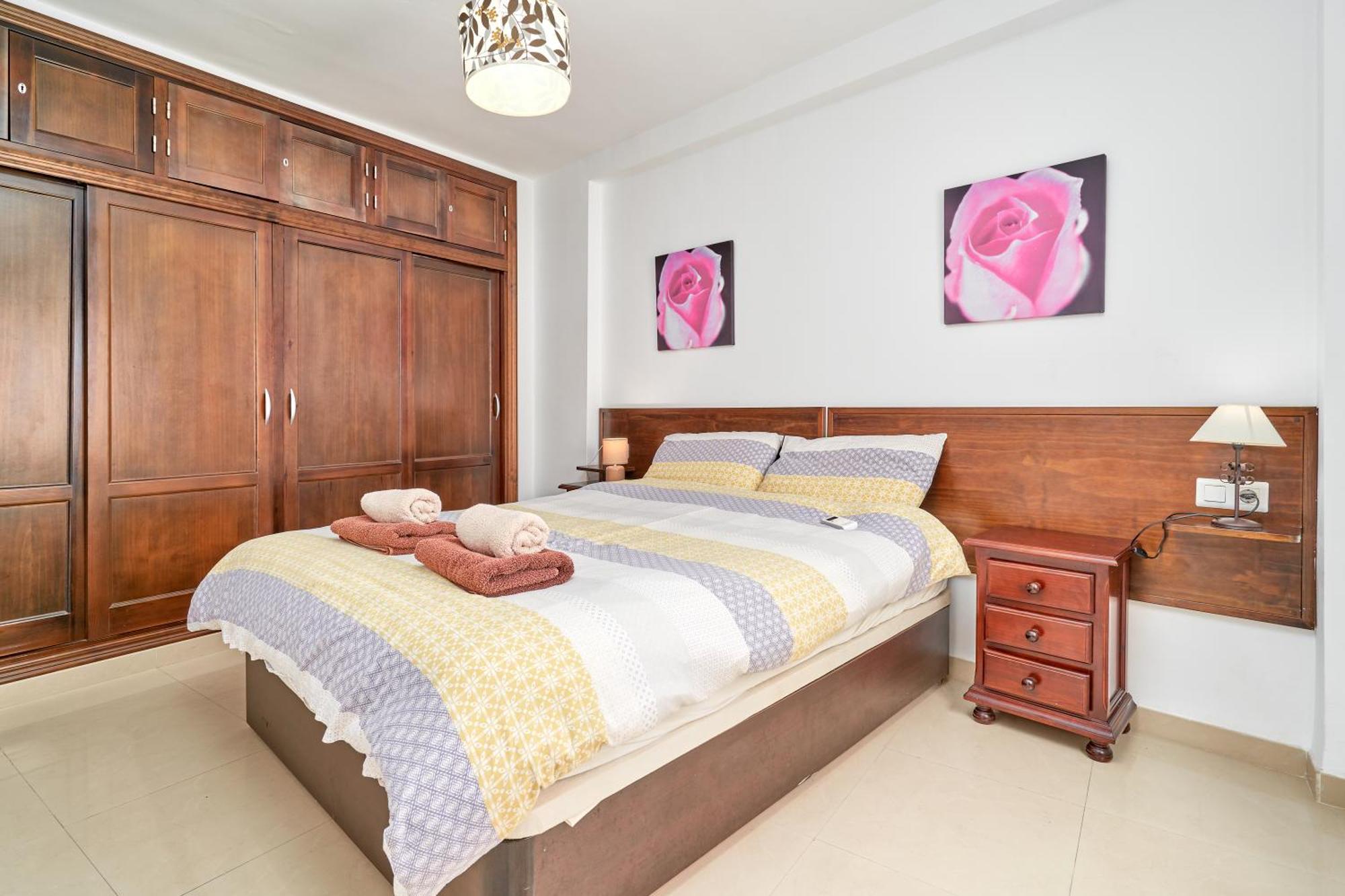 1 Bed Apartment With Sea View Nerja Bagian luar foto